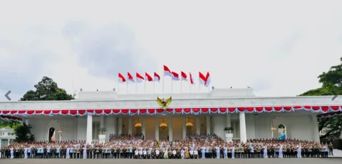 Sejarah Baru di Istana: Seskab Teddy Ungkap Pesan "Satu Komando" Prabowo untuk TNI-Polri