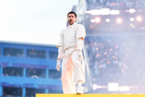 Sejarah Baru NFL: Bad Bunny Guncang Super Bowl LIX, Catatkan Rekor Penonton Terbanyak Keempat Sepanjang Masa