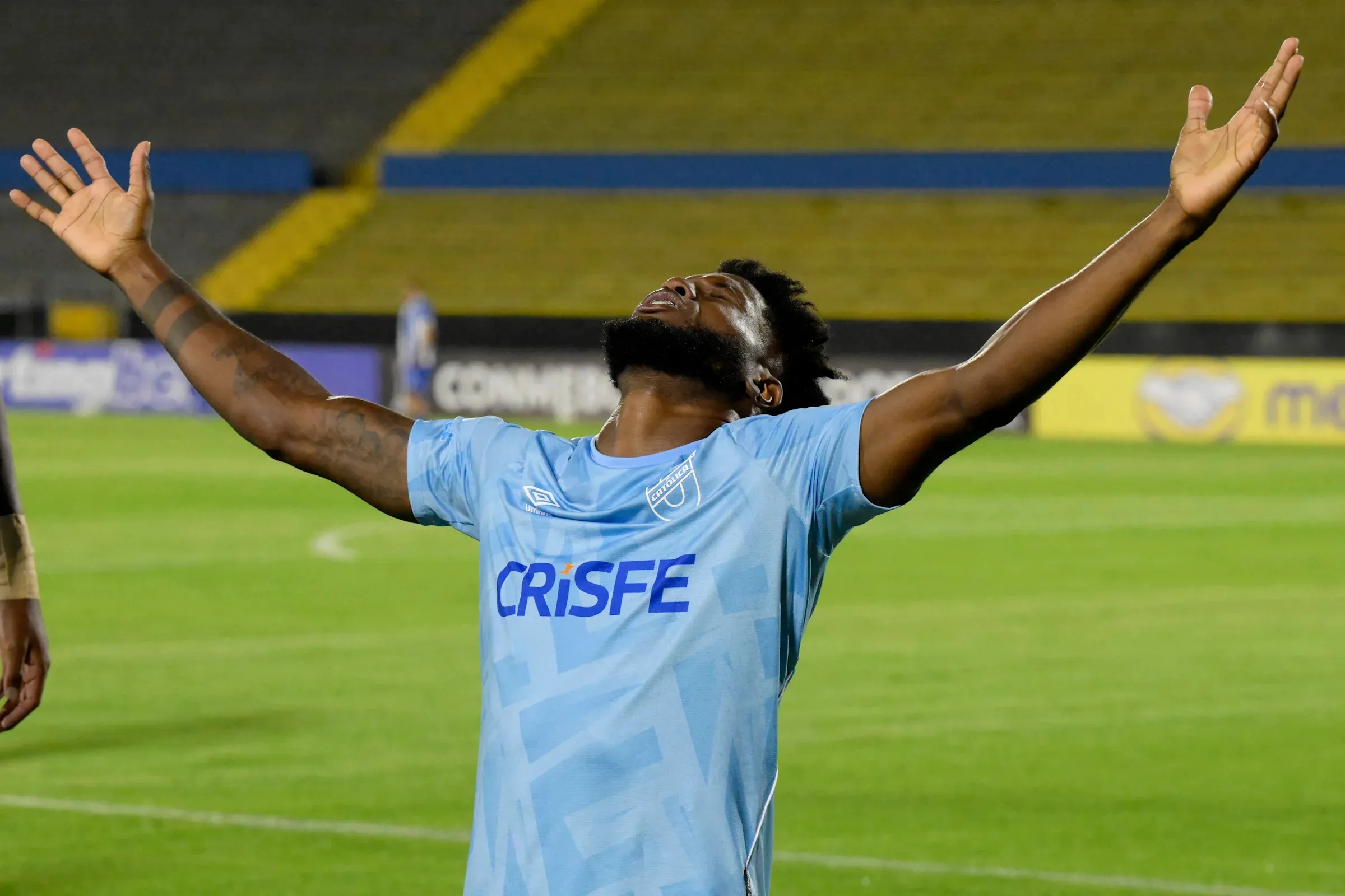 Selebrasi Berujung Petaka: José Fajardo Cedera Lutut Saat Rayakan Gol, Universidad Católica Tersingkir dari Copa Libertadores