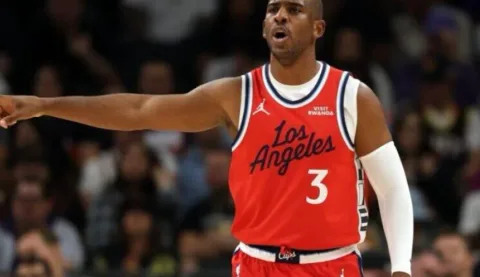 Akhir Perjalanan 'Point God', Chris Paul Resmi Pensiun Tanpa Gelar Juara NBA