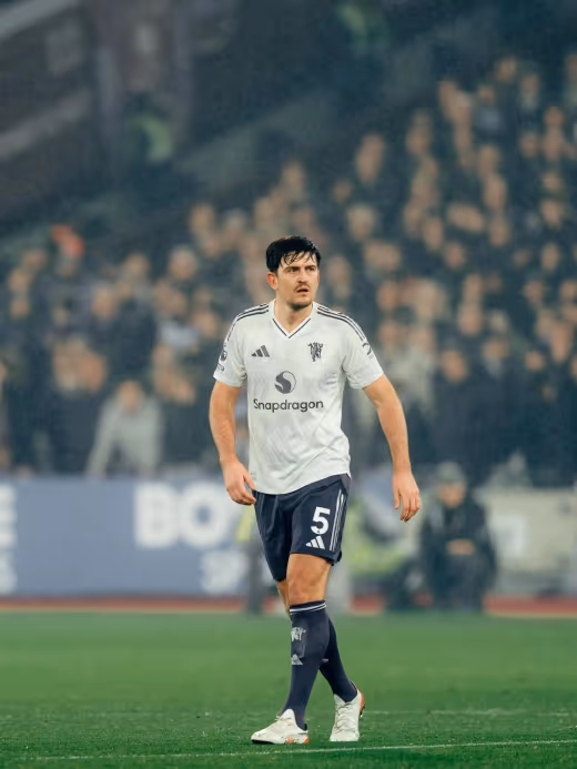 Solidaritas Ruang Ganti: Pemain Manchester United Sebut 'Kegilaan' Jika Harry Maguire Tidak Diberi Kontrak Baru
