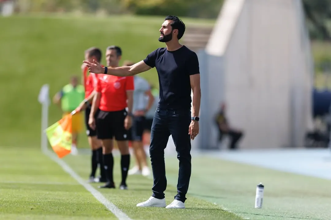Efek Instan Arbeloa: Sang Mantan Bek Selangkah Lagi Pecahkan Rekor Awal Musim Terbaik Sepanjang Sejarah Real Madrid