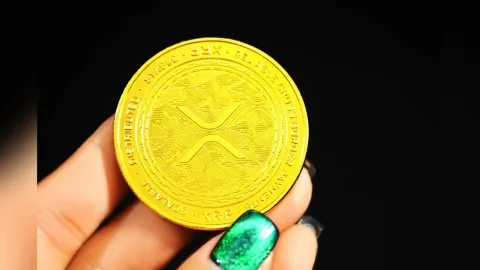 Proyeksi XRP Terkoreksi: Standard Chartered Pangkas Target Harga di Tengah Ancaman Support Krusial $1,45