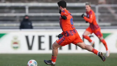 Akhir Singkat di Gelsenkirchen: FC Schalke 04 Resmi Putus Kontrak Amin Younes dengan Kesepakatan Bersama