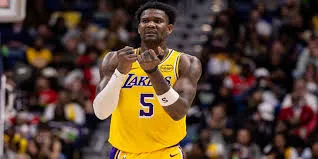 Liburan All-Star Kacau: Center Lakers Deandre Ayton Sempat Ditahan di Bahama