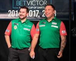 Pertahanan Rakan Seperjuangan: Jonny Clayton Tempelak Pengkritik Gerwyn Price