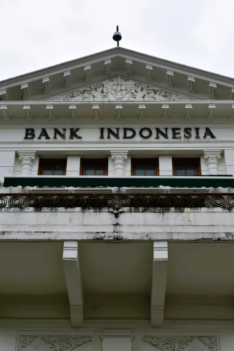 Stabilitas Rupiah di Tengah Volatilitas: Bank Indonesia Tahan Suku Bunga 4,75%