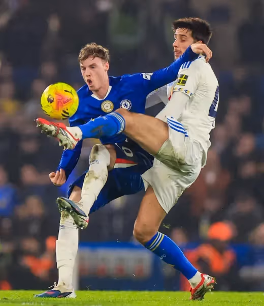 Kesetiaan Ilia Gruev: Bintang Leeds United Bicara Soal Ambisi, Peran Taktis, dan Masa Depan di Elland Road