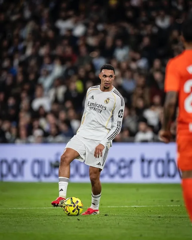 Megatransfer Sensasional: Manchester United Siapkan €50 Juta Demi Bajak Trent Alexander-Arnold dari Madrid