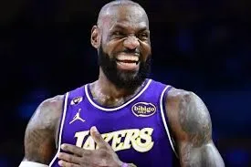 Sinyal Pensiun LeBron James Menguat! Rumor 'The King' ke Mavericks Jadi Guncangan Intelijen Pasar NBA