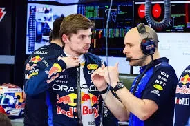 Data 'Absurd' Terungkap! Mercedes Salip Red Bull di Simulasi Balap, Verstappen Tuding Taktik Sandbagging Ekstrem