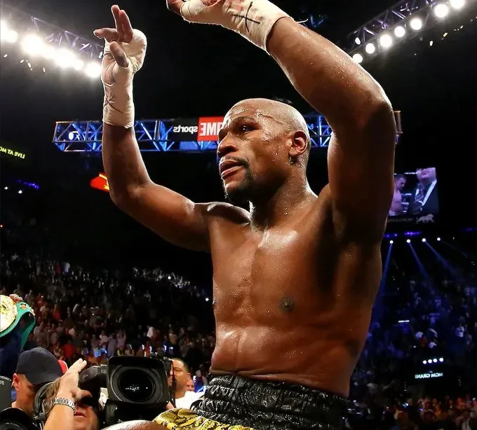 Rekor 50-0 Kembali Dipertaruhkan! Floyd Mayweather Resmi Akhiri Pensiun untuk Kembali ke Jalur Profesional