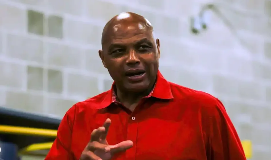 Skakmat! Charles Barkley Tawarkan 'Solusi Radikal' untuk Hapus Budaya Tanking di NBA