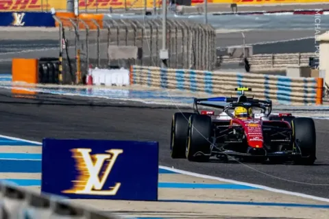 Eksperimen Aerodinamika Ferrari: Desain Sayap Radikal Lewis Hamilton Masuk Arsip Pasca-Pengujian