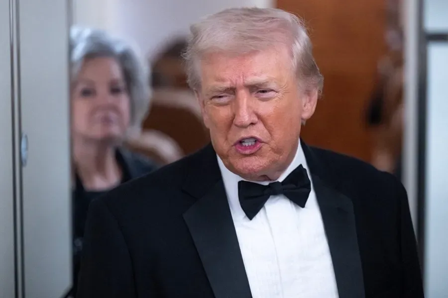 Dukungan dari Tribun Kehormatan: Donald Trump Hadiri Final Hoki Es Olimpiade 2026 di Milan