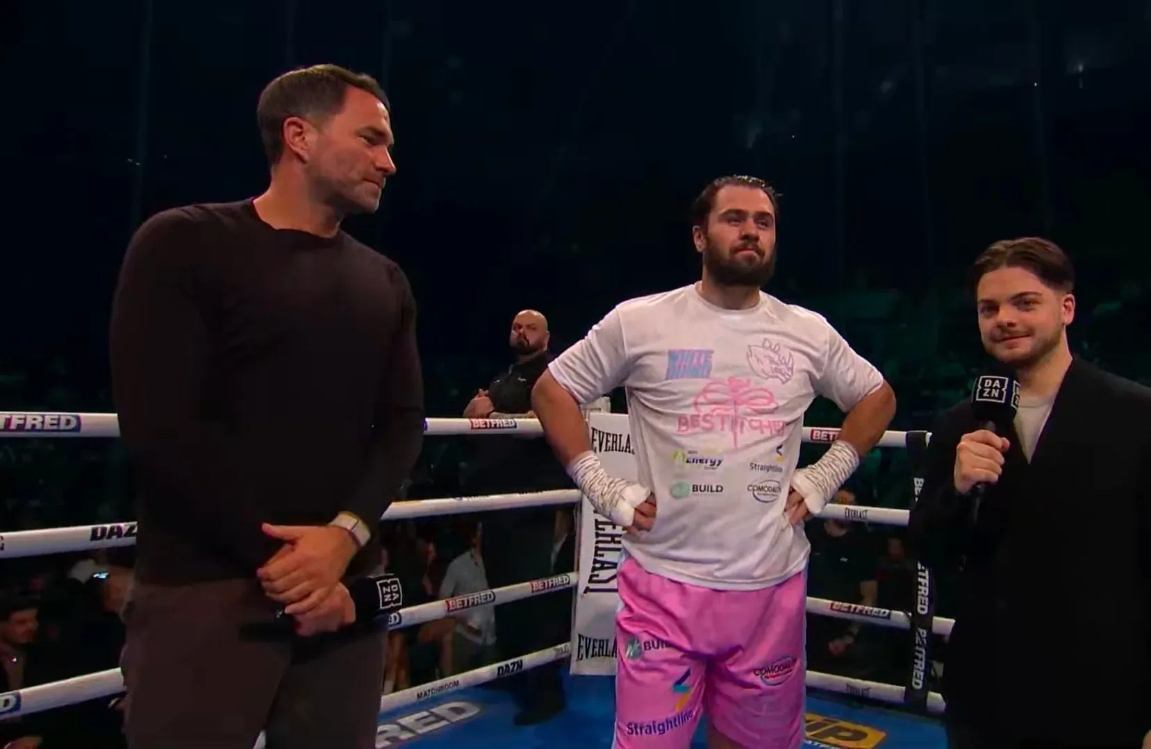 Kemenangan Bermakna Dave Allen: "The White Rhino" Raih Hasil Positif dengan Pesan Harapan di Doncaster
