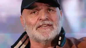 Bisnis Pesan Digital: John Fury Raup Ratusan Poundsterling Per Menit Lewat Video Ucapan Personal