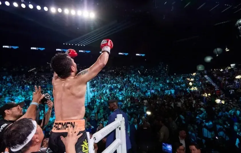 "50-1 Segera Hadir": Tim Pacquiao Sesumbar Akan Nodai Rekor Sempurna Floyd Mayweather dalam Duel Ulang
