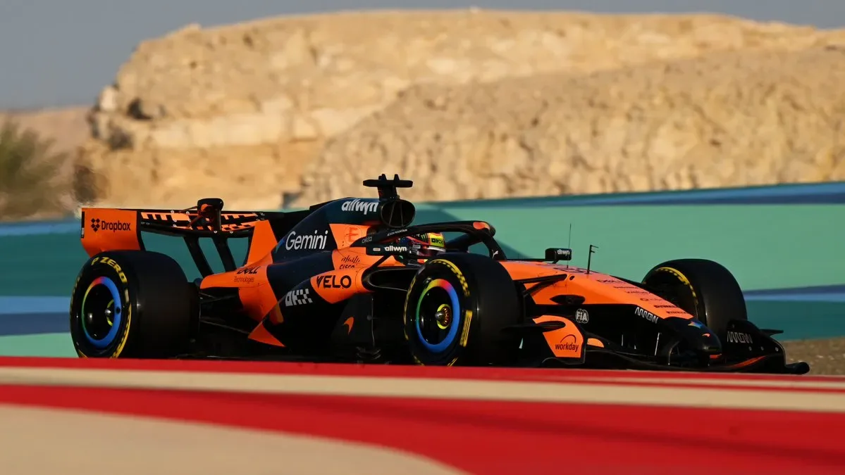 McLaren Prediksi "Ledakan Performa" di GP Australia: Rahasia Mesin Mercedes Selama Tes Akhirnya Terungkap