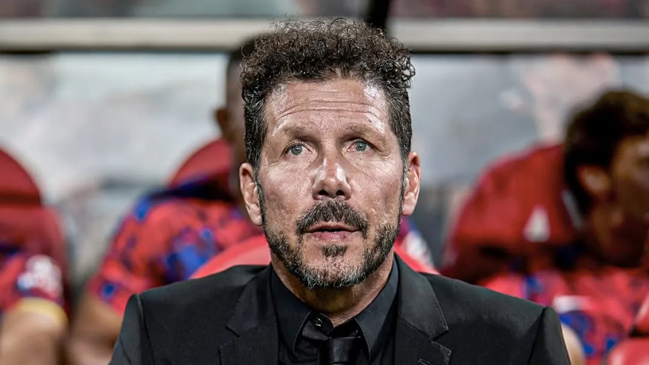 Momen Emosional: Diego Simeone Tegaskan Fokus Penuh di Tengah Spekulasi Masa Depan