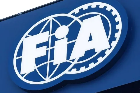 FIA di Ujung Tanduk: Kritik Keras Max Verstappen Picu Debat Nasional Terkait Integritas Regulasi F1