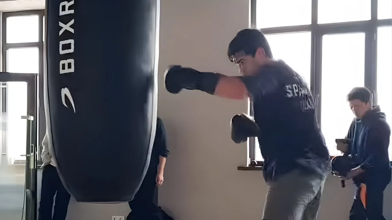 Presisi Teknik: Dmitry Bivol Pertajam Ketajaman dan Refleks dalam Sesi Latihan Intensif Terbaru