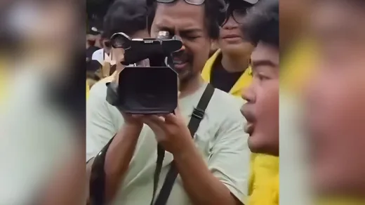 Ketegangan di Mabes Polri: Alasan di Balik Emosi Mahasiswa UI dalam Aksi Protes Penanganan Kasus Hukum
