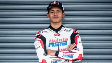 Akselerasi di Buriram: David Almansa Tercepat, Veda Ega Pratama Cetak Sejarah Amankan Tiket Q2 Moto3 Thailand 2026
