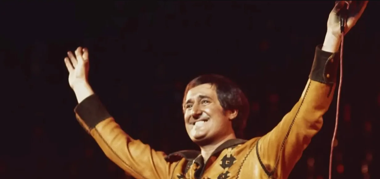 Wafatnya Neil Sedaka: Kepergian Sang Maestro Brill Building dan Arsitek Pop Era Modern