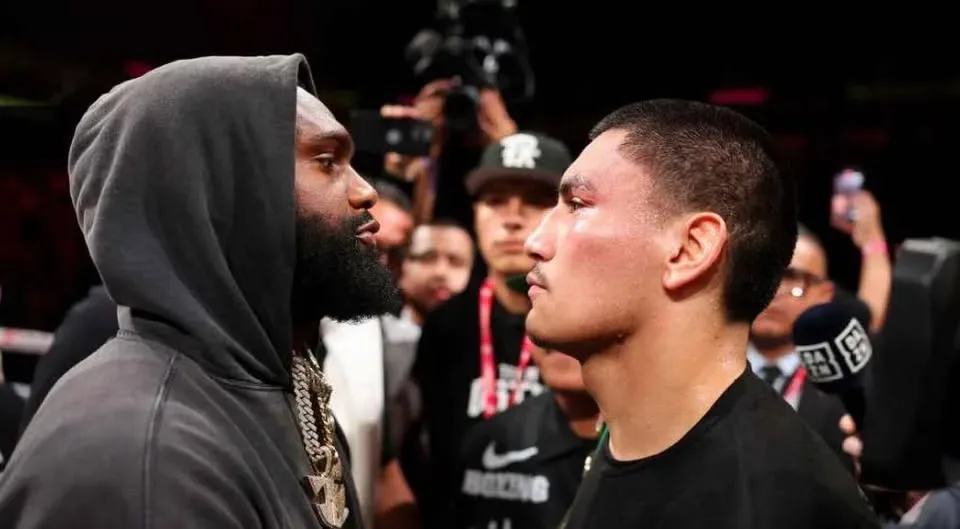 Batas Waktu Terakhir: Eddie Hearn Beri Sinyal "Sekarang atau Tidak Sama Sekali" untuk Duel Ortiz vs. Ennis