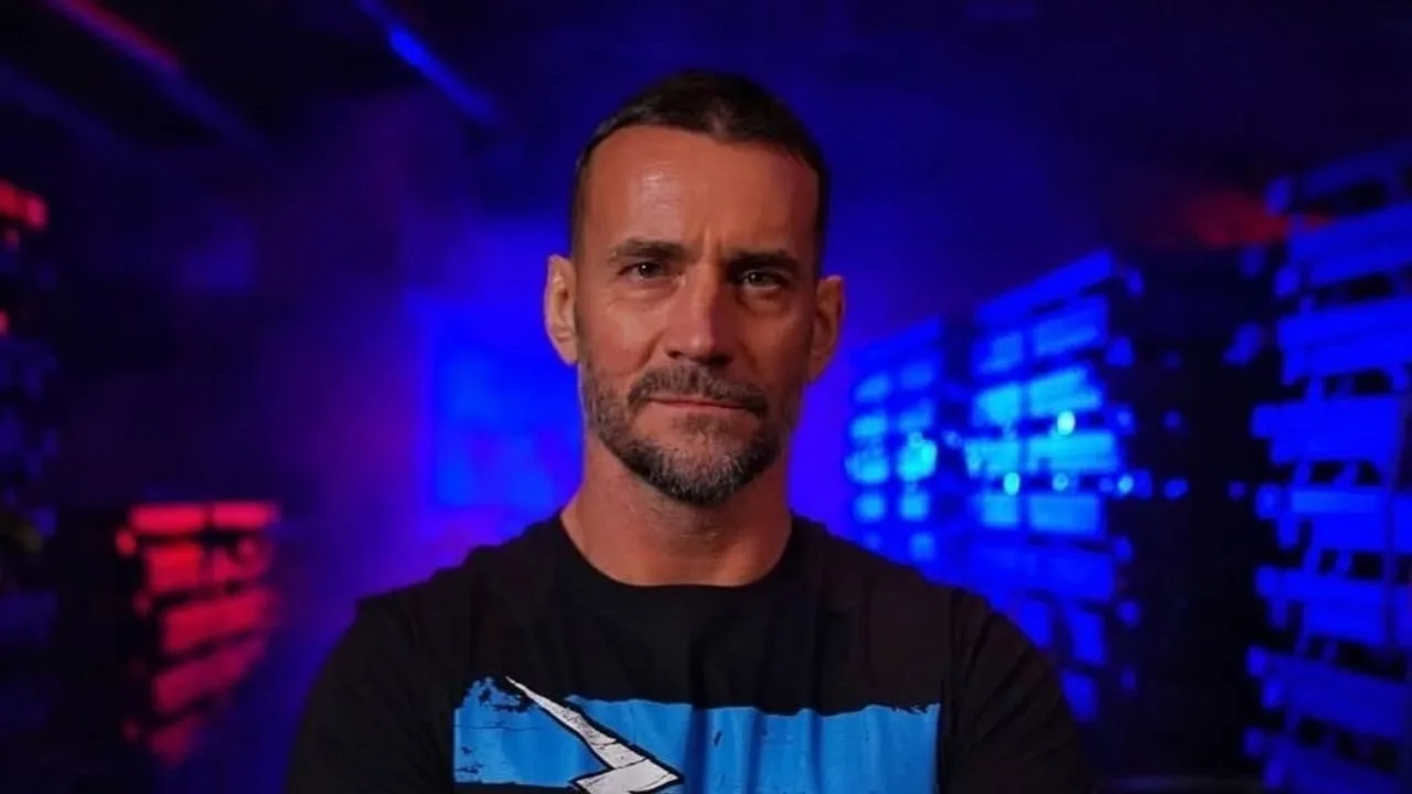 Melampaui Batas: CM Punk Guncang WWE RAW dengan Komentar Personal tentang Ayah Roman Reigns