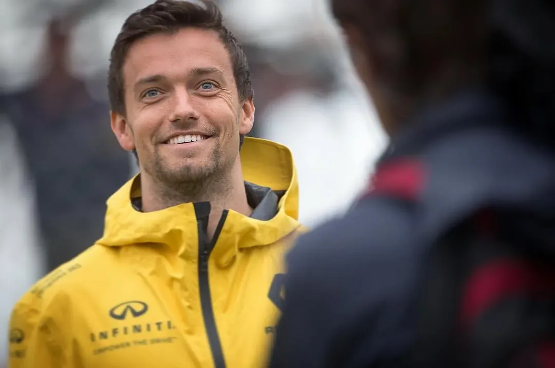 Risiko 'Information Overload': Jolyon Palmer Ingatkan Hambatan Teknis Lewis Hamilton Menuju Gelar Kedelapan