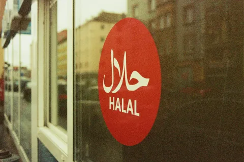 Akselerasi Industri Halal 2026: Strategi Indonesia Memperkuat Dominasi Ekonomi Syariah Global