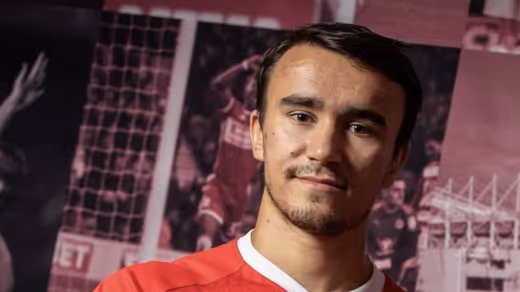 Ekspektasi Lini Serang: Pendukung Middlesbrough Berharap David Strelec Tidak Menjadi 'Emmanuel Latte Lath Kedua'