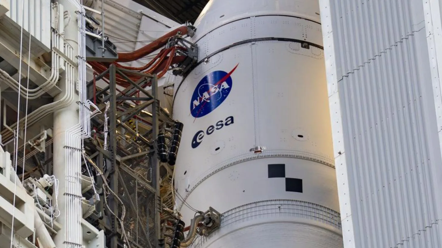 Navigasi Ulang Misi Bulan: NASA Targetkan 1 April untuk Artemis II di Tengah Perombakan Arsitektur Eksplorasi