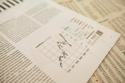 IHSG Terkoreksi Tajam 4,57%: Seluruh Sektoral Ambruk di Tengah Tekanan Jual Masif