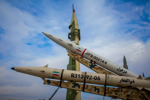Doktrin Asimetris Tehran: Strategi Ketahanan dan Deterensi di Tengah Risiko Eksistensial