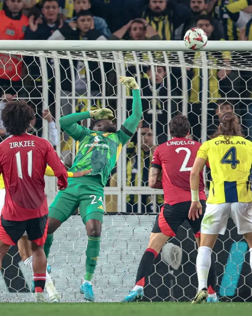 Manchester United Targetkan €50 Juta di Tengah Krisis Performa