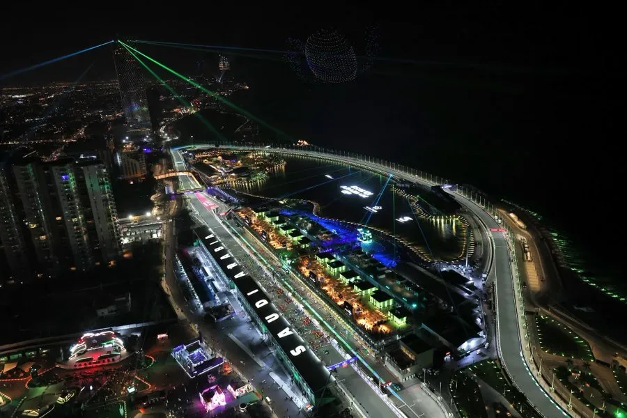 F1 Guncang! Arab Saudi & Bahrain Resmi Batal, Stefano Domenicali Siapkan Australia Jadi Penyelamat Musim 2026!