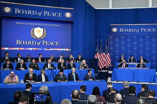 Diplomasi Tertunda: Kemlu RI Konfirmasi Pembahasan Board of Peace Resmi Ditangguhkan