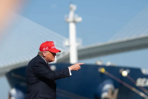 Donald Trump Klaim Iran ‘Menyerah’ Pasca Operasi Militer Masif AS-Israel