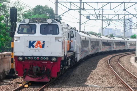 Tragedi Rel Kereta Api di Padang: 3 Remaja Tertabrak KA Lembah Anai, 1 Orang Meninggal Dunia