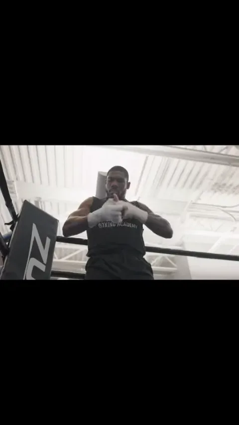 Ujian Berat Brandon Glanton: Rival Ragukan Kemampuan Hadapi Gaya Southpaw Jai Opetaia