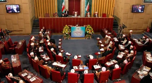 Suksesi Iran Terkuak! Dewan Pakar Isyaratkan Nama Pemimpin Tertinggi Baru, Siap Guncang Geopolitik Dunia!