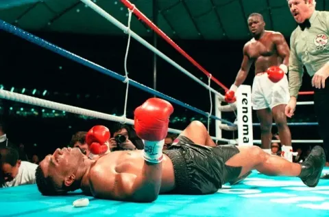 Refleksi Sejarah Tinju: Bagaimana Buster Douglas Mengubah Mike Tyson dari 'Monster' Menjadi Manusia!