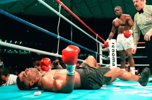 Refleksi Sejarah Tinju: Bagaimana Buster Douglas Mengubah Mike Tyson dari 'Monster' Menjadi Manusia!
