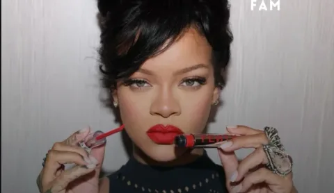 Teror di Beverly Hills! Seorang Wanita Lepaskan Tembakan di Rumah Rihanna, Polisi Amankan Pelaku Tanpa Ada Korban Jiwa!