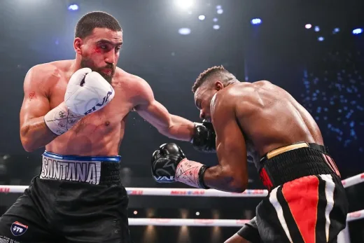 Dominasi Mutlak! Jai Opetaia Hancurkan Brandon Glanton dan Resmi Amankan Gelar Zuffa Cruiserweight Pertama di Las Vegas!