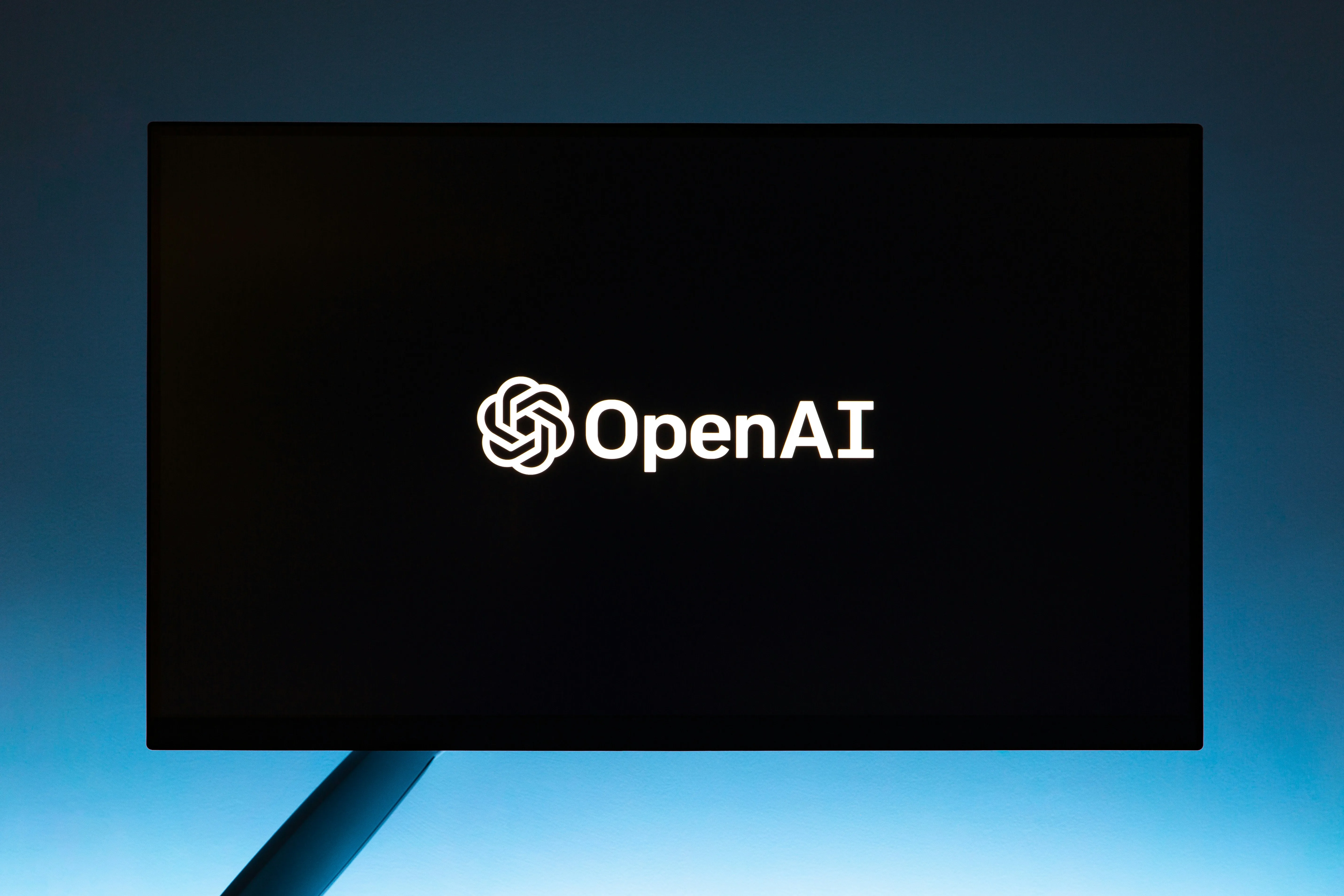 OpenAI Integrasikan Generator Video Sora ke ChatGPT: Ekspansi Strategis di Pasar Multimodal AI