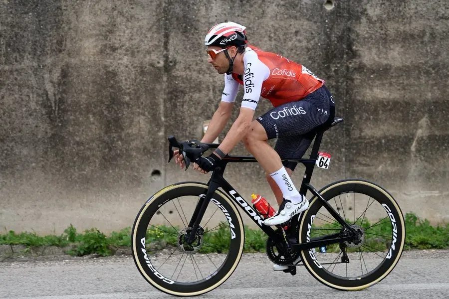 Paris-Nice 2026 Terancam Badai Salju! Cuaca Dingin Ekstrem Intai Tahapan Gunung Akhir Pekan Ini—Penyelenggara Siapkan Rencana Darurat Demi Keselamatan Pembalap!